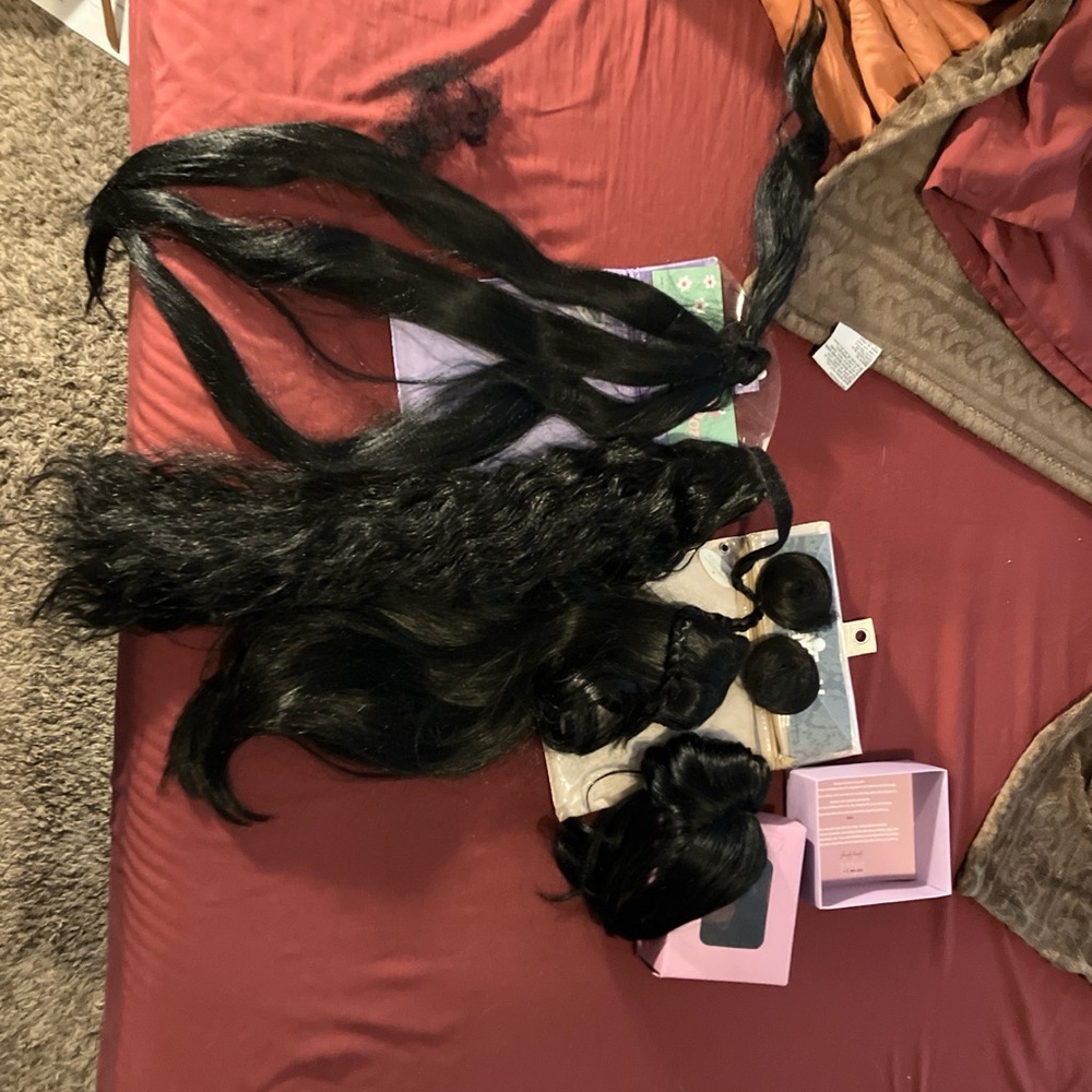 INH I.N.H. Insert Name Here ponytail hair extensions